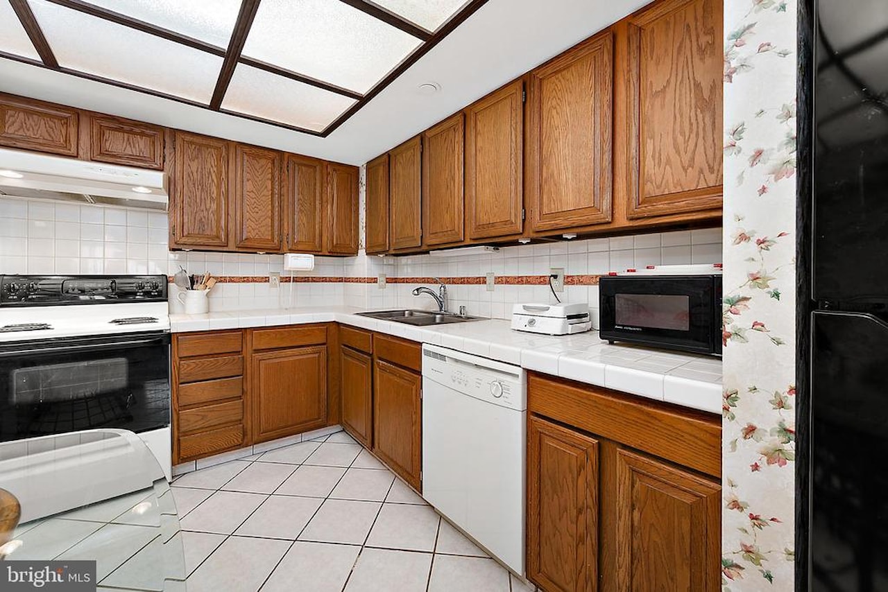 Century 1 Real Estate for Sale - 9900 Coastal Hwy #1604 in Ocean City Photo 23