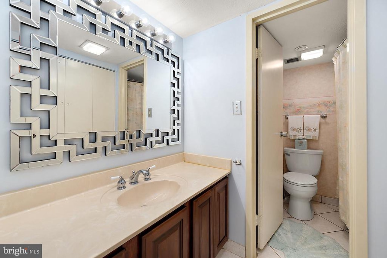 Century 1 Real Estate for Sale - 9900 Coastal Hwy #1604 in Ocean City Photo 37