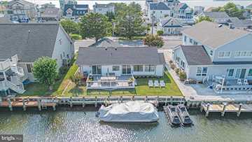  Real Estate for Sale - 10612 Pine Needle Rd in Ocean City Photo 2