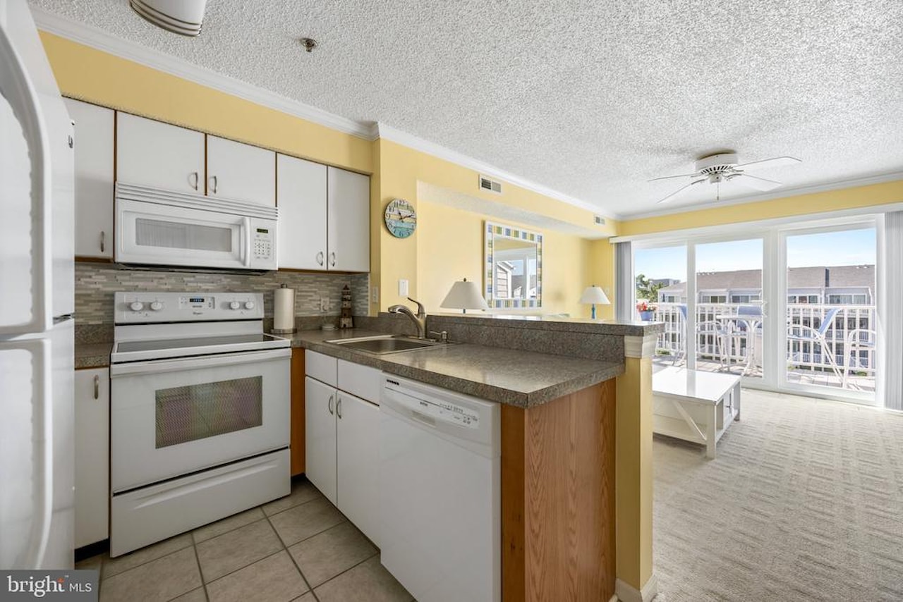 Hidden Harbour IV Bldgs O - R Real Estate for Sale - 12401 Jamaica Ave #360O1 in Ocean City Photo 11