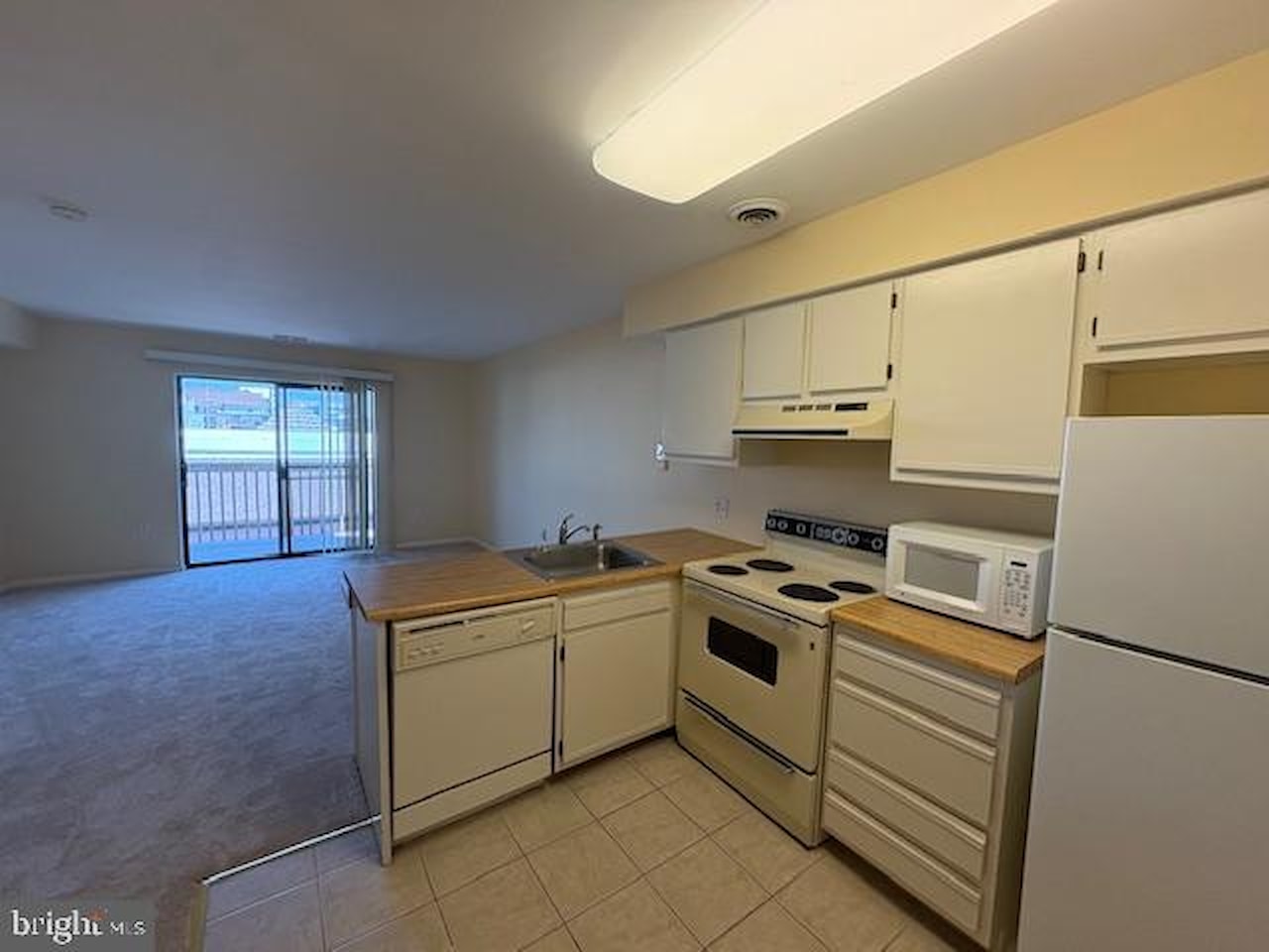 Jockey Beach Club Real Estate for Sale - 101 123rd St #384C in Ocean City Photo 5